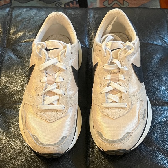 Nike Phoenix Waffle Sneakers - sz 8 - Picture 7 of 7